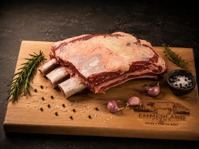 Dino Rips – Dry Aged Beef aus dem Emmental